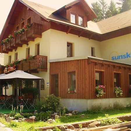 Отель Penzion Sunski Гаррахов Экстерьер фото